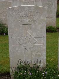 Etaples Military Cemetery - Leggat, T