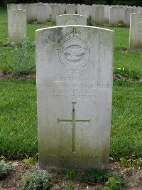 Etaples Military Cemetery - Leslie, George Buchanan