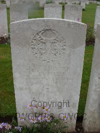 Etaples Military Cemetery - Letham, J