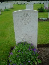 Etaples Military Cemetery - Levy, R