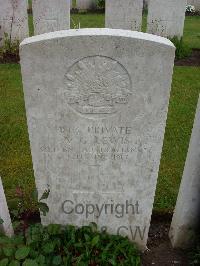 Etaples Military Cemetery - Lewis, Allen Gordon