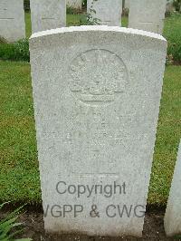 Etaples Military Cemetery - Lewis, Carl Wilfred
