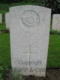 Etaples Military Cemetery - Lewis, Harold