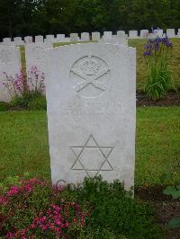 Etaples Military Cemetery - Lichtenstein, Moses