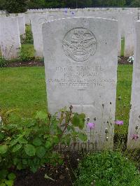 Etaples Military Cemetery - Lingard, P