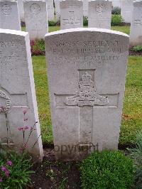 Etaples Military Cemetery - Lippiatt, Frederick John Oliver