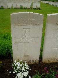Etaples Military Cemetery - Lock, Thomas