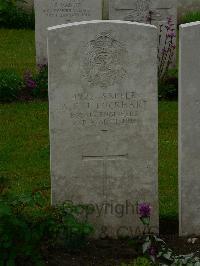 Etaples Military Cemetery - Lockhart, A F J