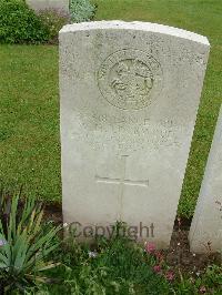 Etaples Military Cemetery - Lockwood, William Henry