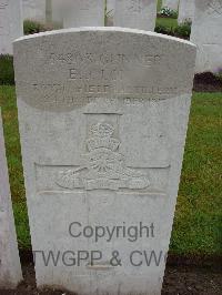 Etaples Military Cemetery - Long, Ernest James