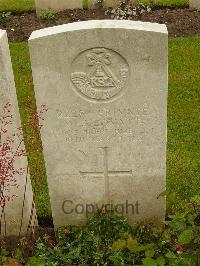 Etaples Military Cemetery - Lovatt, W J