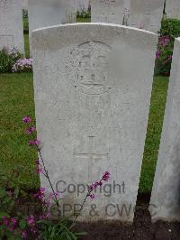 Etaples Military Cemetery - Lowin, George Albert