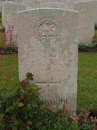 Etaples Military Cemetery - Lumley, G