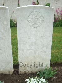 Etaples Military Cemetery - Lyell, William Alexander