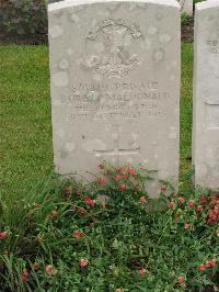 Etaples Military Cemetery - MacDonald, Robert
