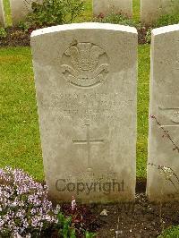 Etaples Military Cemetery - Maidment, Harry Kendall