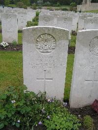 Etaples Military Cemetery - Mair, Thomas Newell