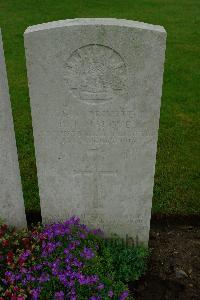 Etaples Military Cemetery - Malone, Patrick Joseph