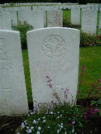 Etaples Military Cemetery - Mann, Alfred Arthur