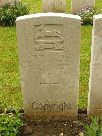 Etaples Military Cemetery - Manning, Fredrick James