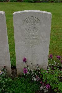 Etaples Military Cemetery - Marchbank, J