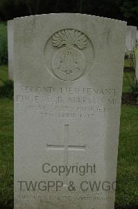 Etaples Military Cemetery - Markus, Eugene Bernays