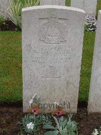 Etaples Military Cemetery - Marriage, T