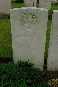Etaples Military Cemetery - Marsh, Walter