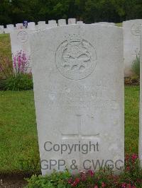Etaples Military Cemetery - Marshall, E