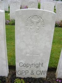 Etaples Military Cemetery - Marshall, Peter Morrison