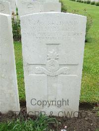 Etaples Military Cemetery - Marshall, W H