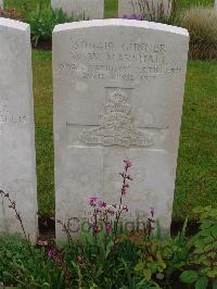 Etaples Military Cemetery - Marshall, William Warden
