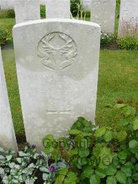 Etaples Military Cemetery - Martin, J