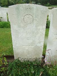 Etaples Military Cemetery - Martin, Leonard