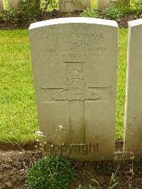 Etaples Military Cemetery - Martin, Thomas