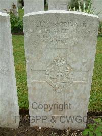 Etaples Military Cemetery - Mason, Arthur Lancelot