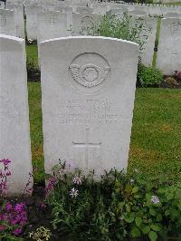 Etaples Military Cemetery - Mason, William