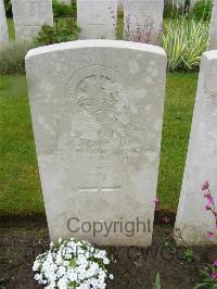 Etaples Military Cemetery - Mason, William Alan