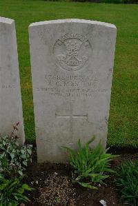 Etaples Military Cemetery - Masters, S C