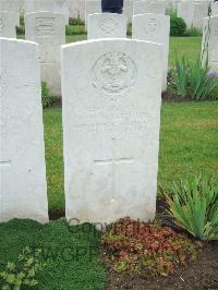 Etaples Military Cemetery - Masterson, W H