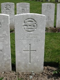 Etaples Military Cemetery - Mathers, E