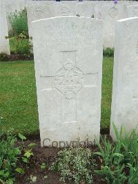 Etaples Military Cemetery - Mathers, W
