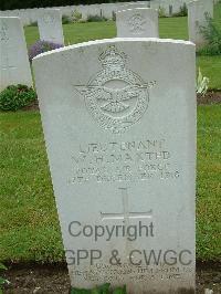 Etaples Military Cemetery - Maxted, William Henry