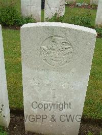 Etaples Military Cemetery - May, William