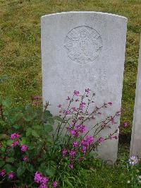 Etaples Military Cemetery - McAlear, W