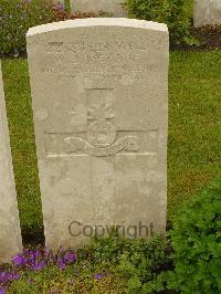 Etaples Military Cemetery - McCabe, W J