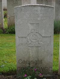 Etaples Military Cemetery - McCarthy, J
