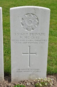 Etaples Military Cemetery - McCrae, M