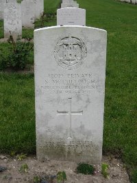 Etaples Military Cemetery - McCullough, Sidney