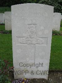 Etaples Military Cemetery - McDonald, William
